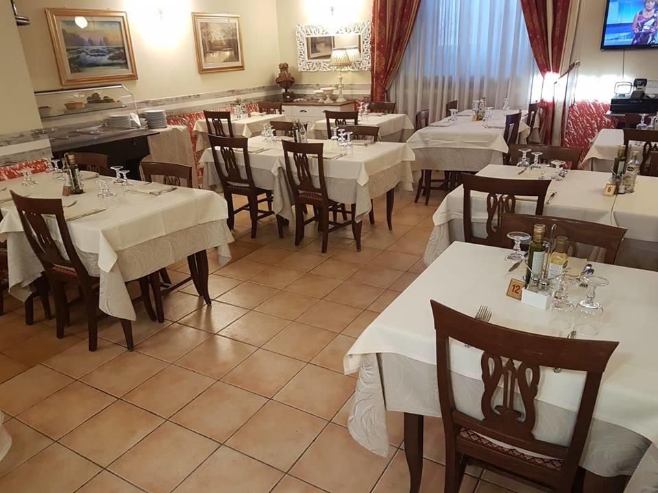 Hotel Sicilia Милан Экстерьер фото