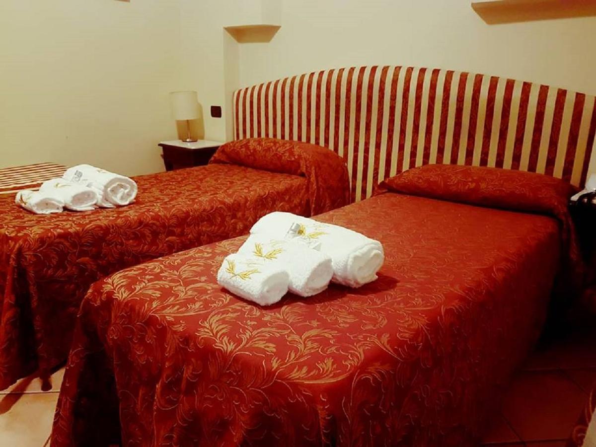 Hotel Sicilia Милан Экстерьер фото